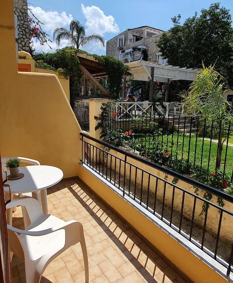 Nicoll Apartments Acharavi  Bagian luar foto