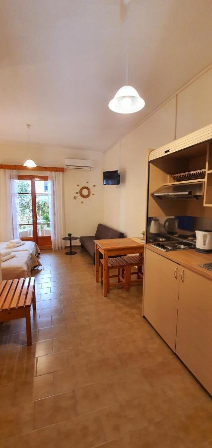Nicoll Apartments Acharavi  Bagian luar foto